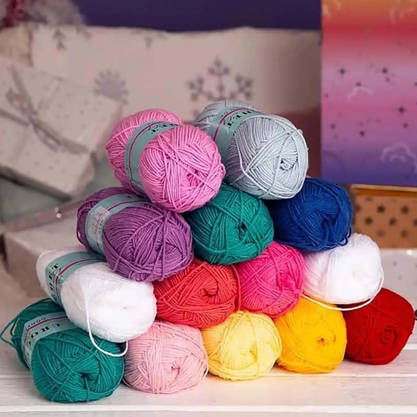 25 Days of Yarn – Crochet Advent Calendar for Women & Crafters